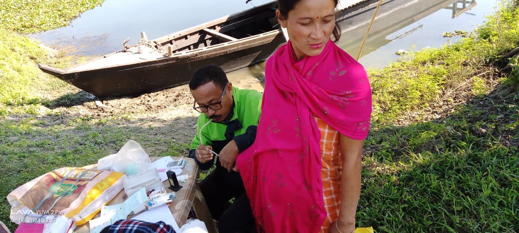 Health camps at Kopita/Notun Gaon and Karmichuk island villages conducted by the Dibrugarh Boat Clinic.