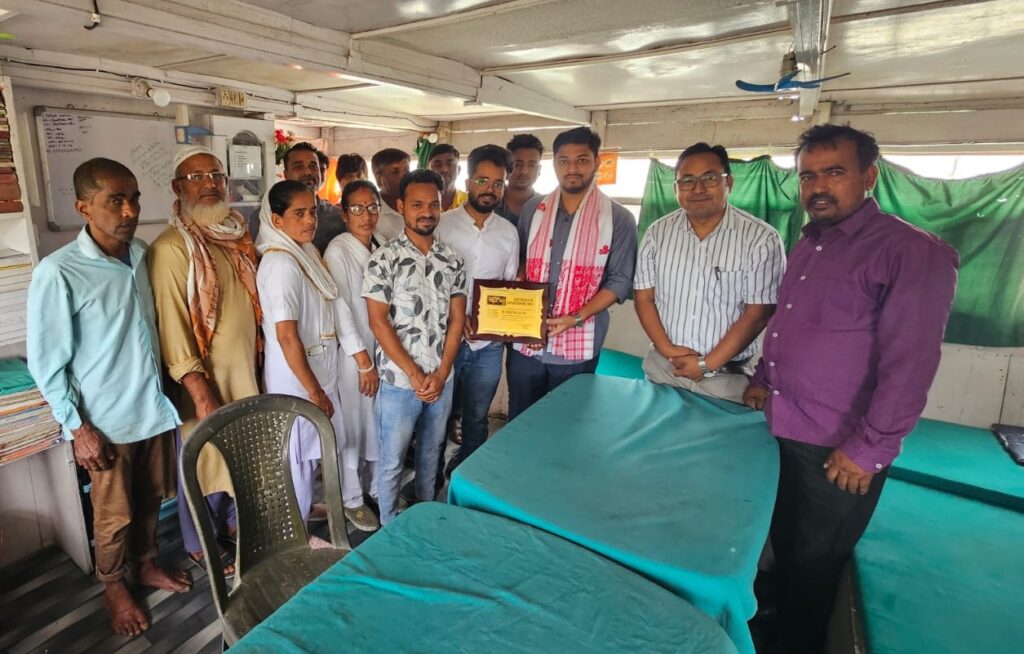 Bongaigaon Boat Clinic bids adieu to longest serving doctor